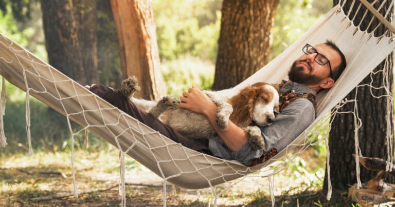 Życie w stylu slow – jak świadomy lifestyle odmienia codzienność